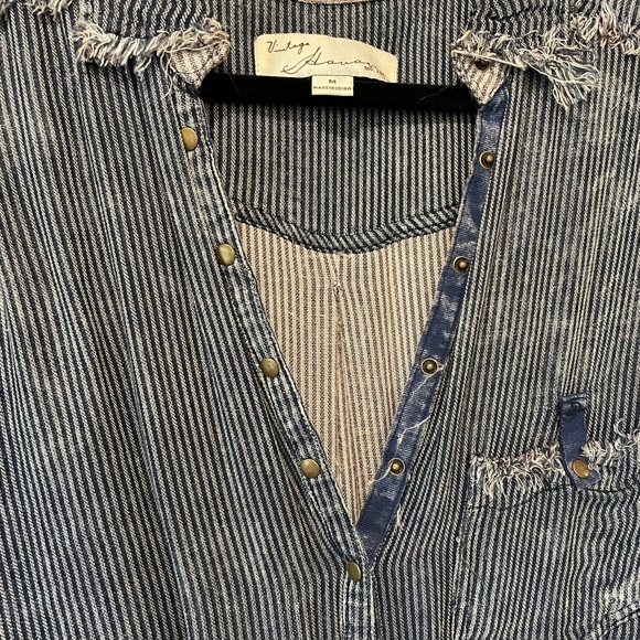 Vintage Havana Top - Picture 3 of 3